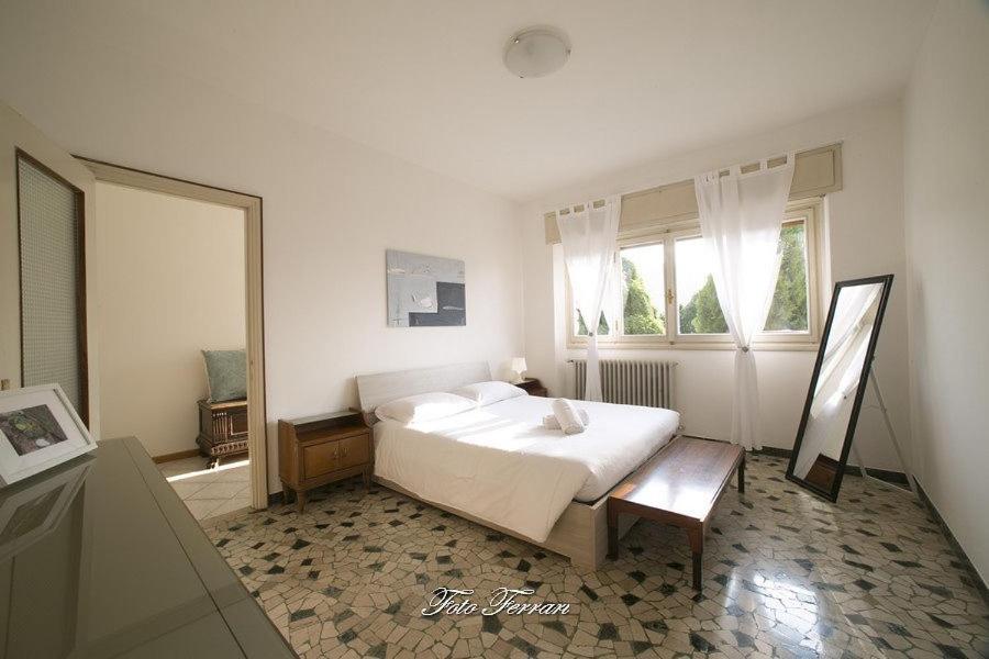 Casa Vacanze Gli Ulivi Del Lago Sale Marasino Exterior foto